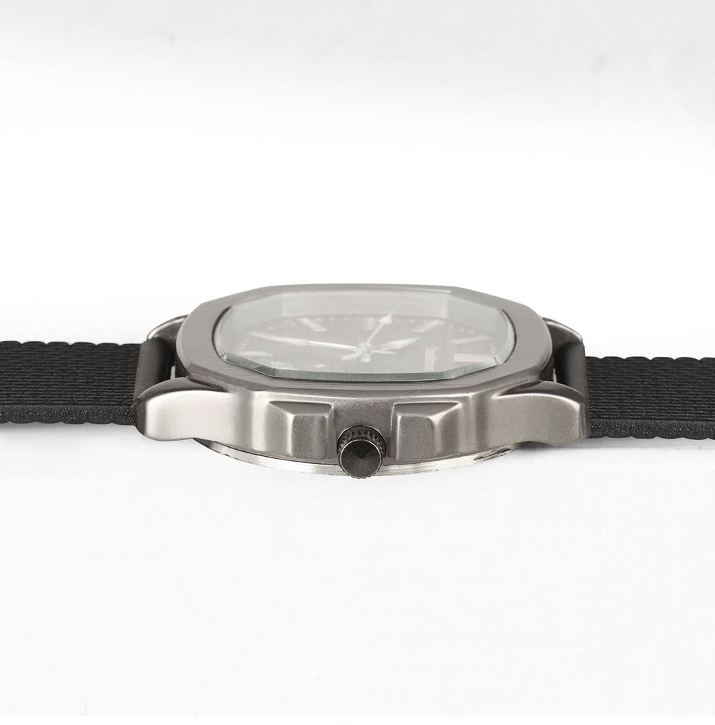 LIMESTONE Men's Day & Date Quartz Analog Watch with Stainless Steel HMTS Strap - Premium Classic Design Dial - Black, Strap Color-Black